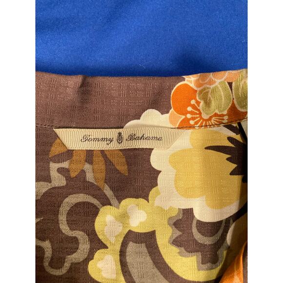 Tommy Bahama Mens 100% Silk Hawaiian Style Shirt Size L Dark Brown Floral - Picture 7 of 13
